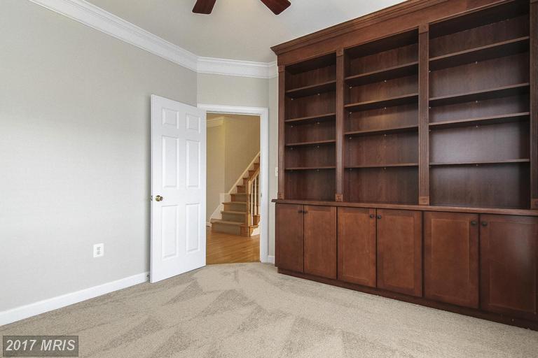 16634 Reservoir Loop