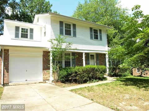 12827 Valleyhill St