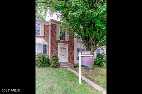 12202 Oakwood Dr