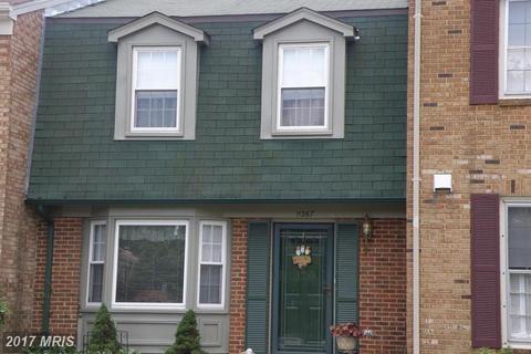 12202 Oakwood Dr