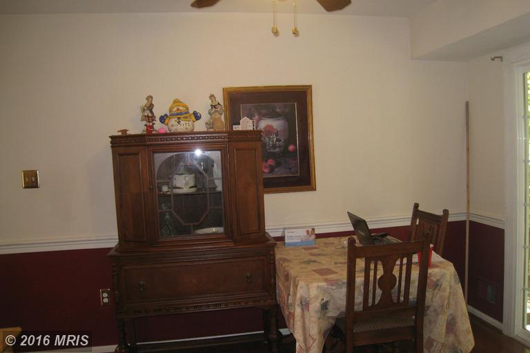 For Sale: 12588 Valleywood Dr Woodbridge, VA 22192