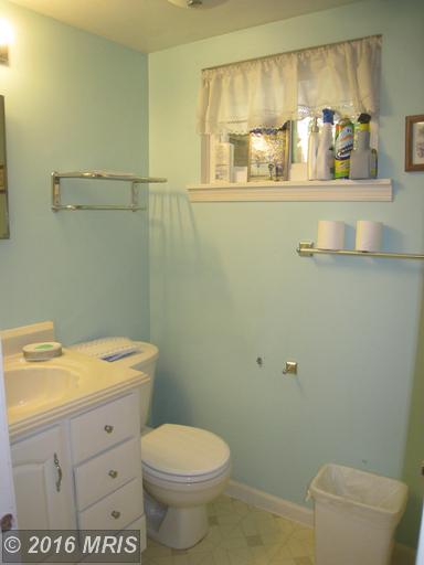 For Sale: 12588 Valleywood Dr Woodbridge, VA 22192