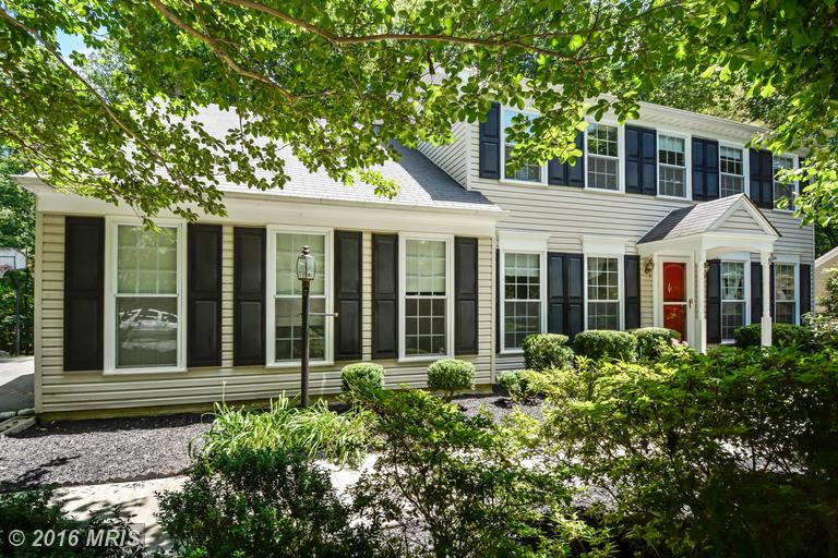 For Sale: 3244 Chancellor Dr Woodbridge, VA 22192