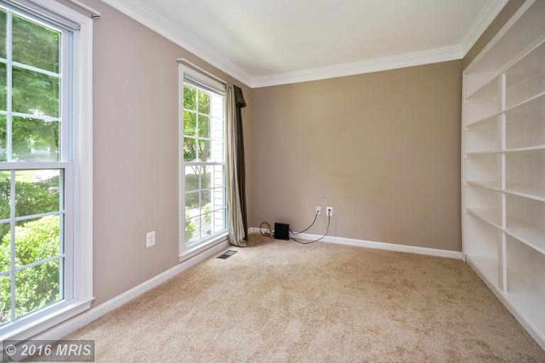 For Sale: 3244 Chancellor Dr Woodbridge, VA 22192