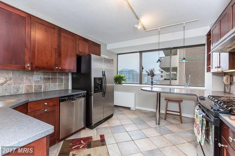 4141 Henderson Rd #911