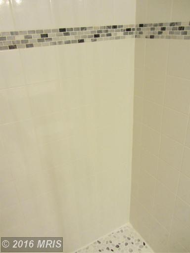 For Sale: 1600 Oak St N #1205 Arlington, VA 22209