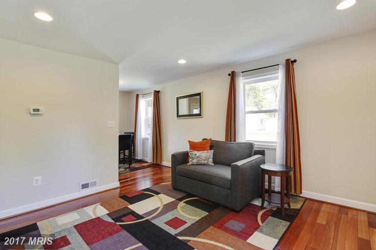 5904 Mount Eagle Dr #1415