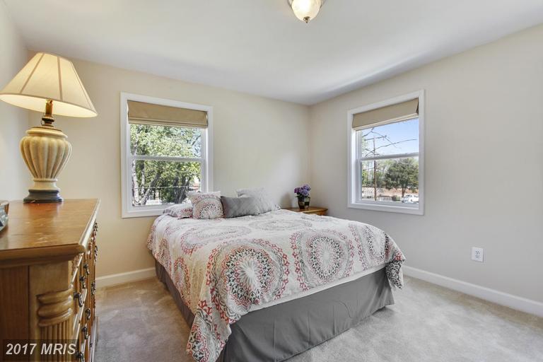 5904 Mount Eagle Dr #1415