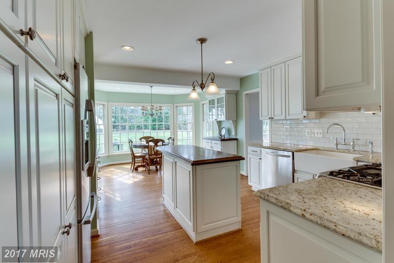 3225 Woodland Ln