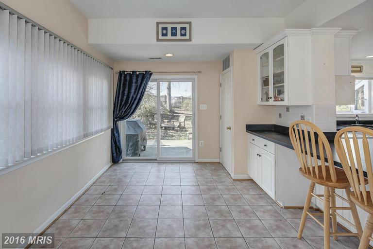 3702 Hampton Ct