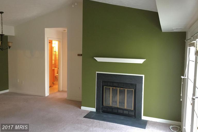 2059 Huntington Ave #205