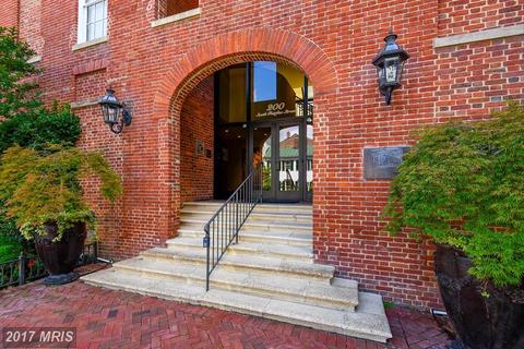 318 Prince St #5