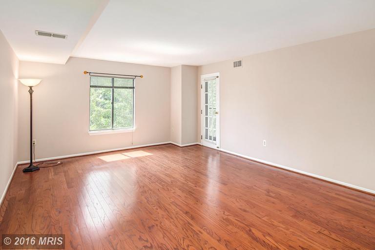 1600 Prince St #304