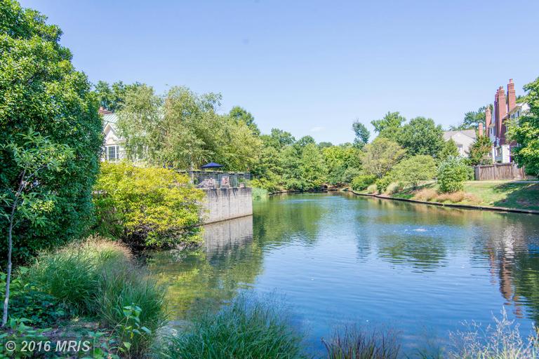 1100 Quaker Hill Dr #119