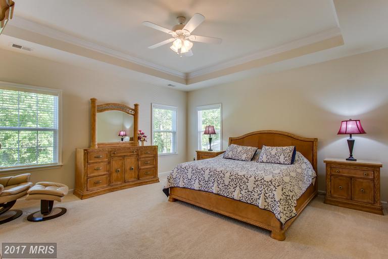 5662 Tower Hill Cir