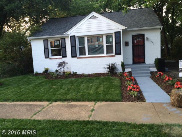 For Sale: 303 Mckinney St Fredericksburg, VA 22401