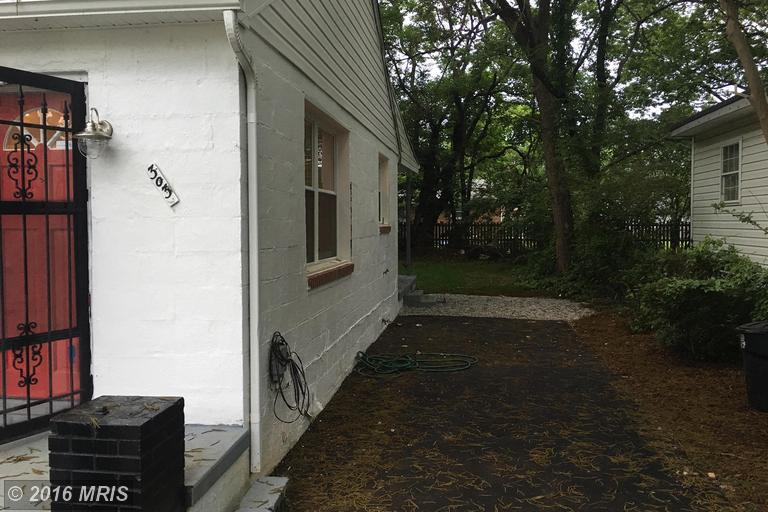 For Sale: 303 Mckinney St Fredericksburg, VA 22401