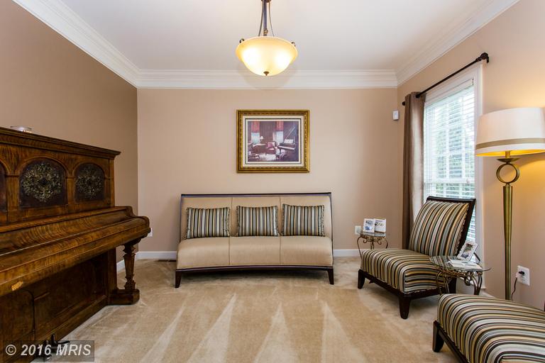 For Sale: 9205 Maple Valley Dr Fredericksburg, VA 22407