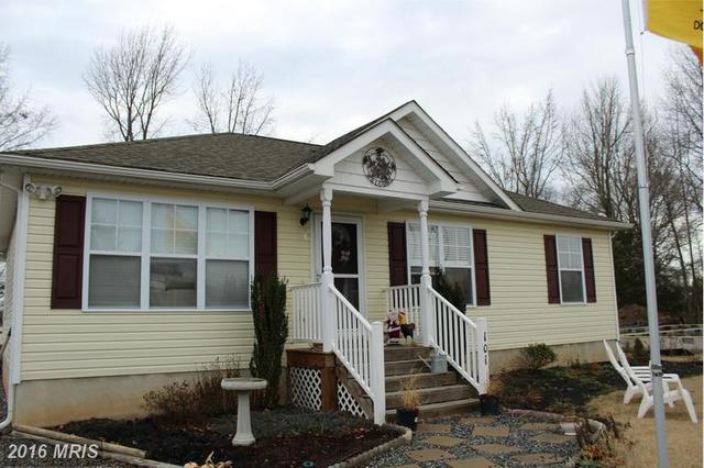 135 Parrish Ln