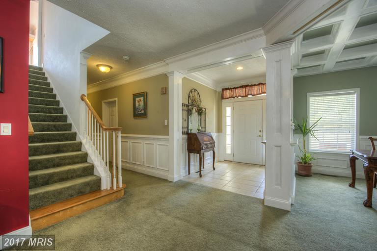 521 Burnt House Pt