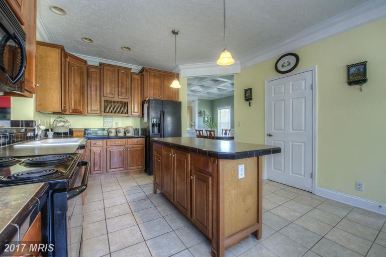 521 Burnt House Pt