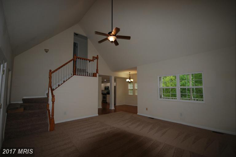 8137 Hoover Dr