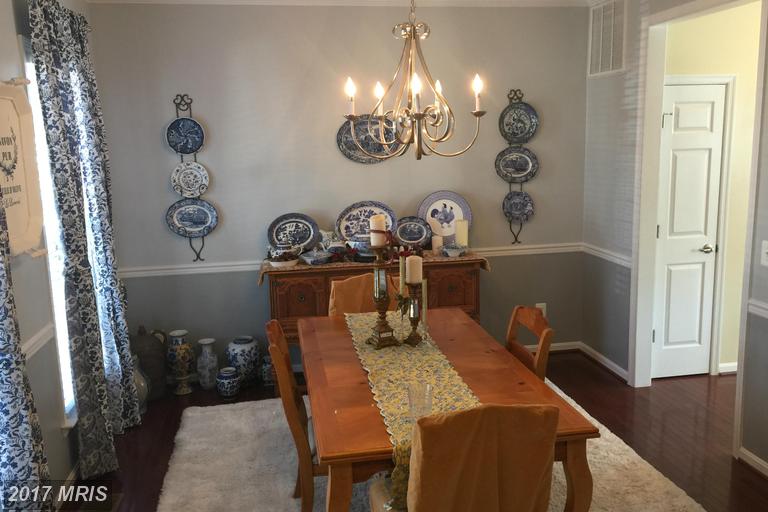 7374 Azalea Dr