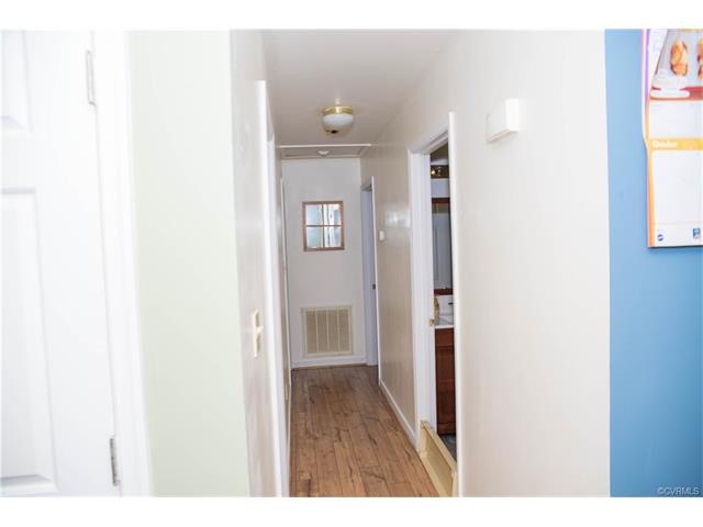 26262 Shannon Mill Dr