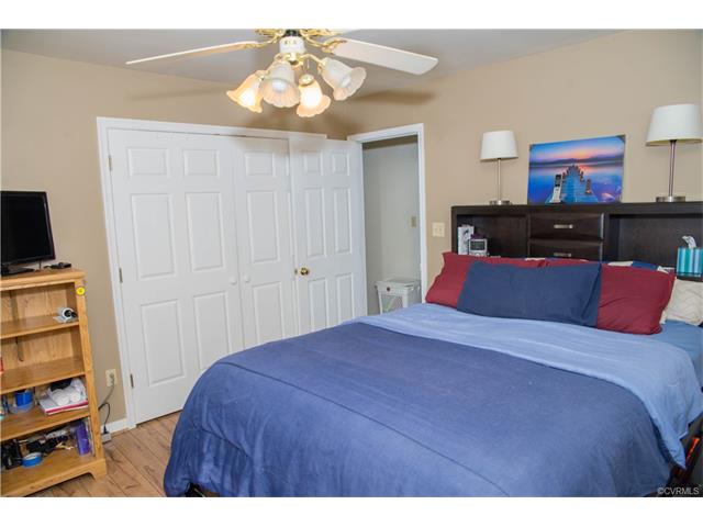 26262 Shannon Mill Dr