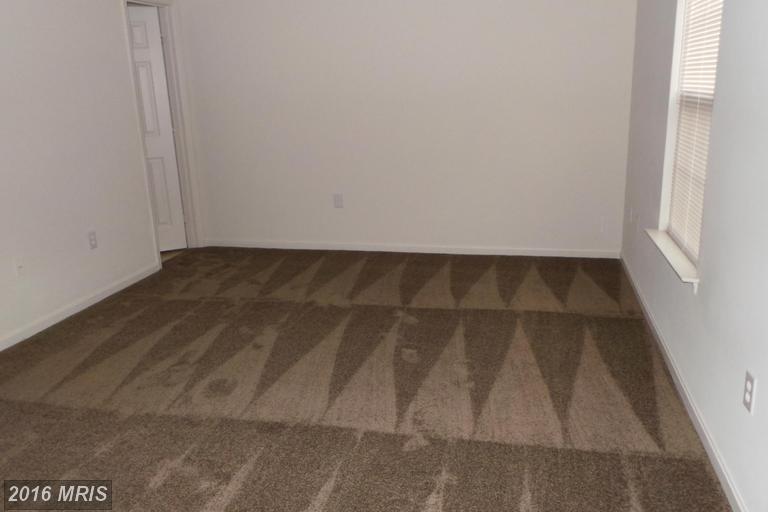 100 Essex St