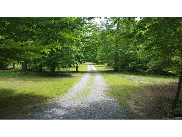 For Sale: 146 Laurel Ln Warsaw, VA 22572