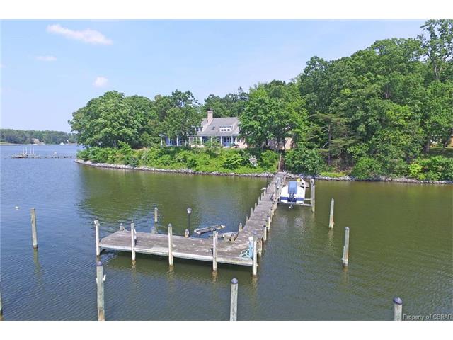 For Sale: 605 Rio Vista Dr Weems, VA 22576