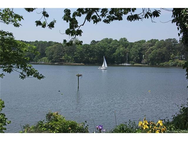 For Sale: 605 Rio Vista Dr Weems, VA 22576
