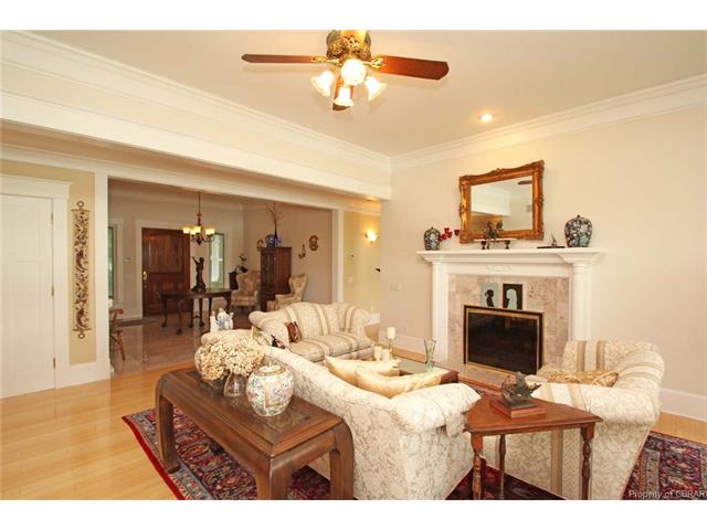 For Sale: 605 Rio Vista Dr Weems, VA 22576