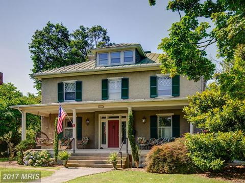 1212 Rodes Cir