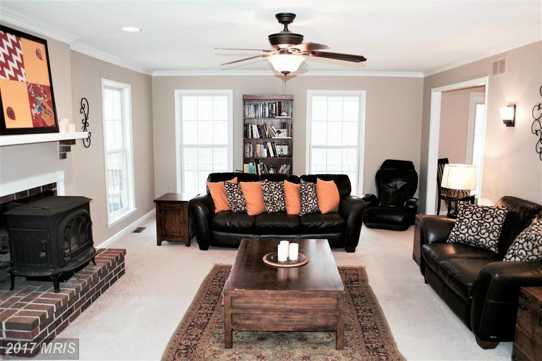 119 Little Acorn Way