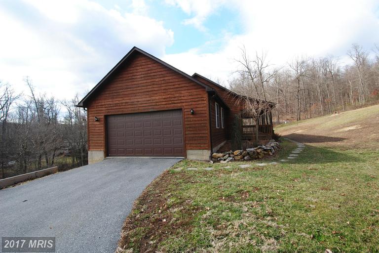 141 Pine Shores Dr