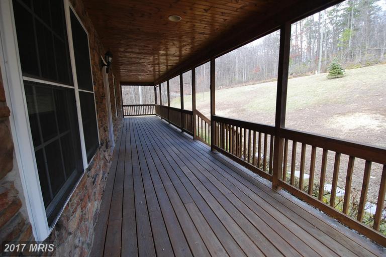 141 Pine Shores Dr