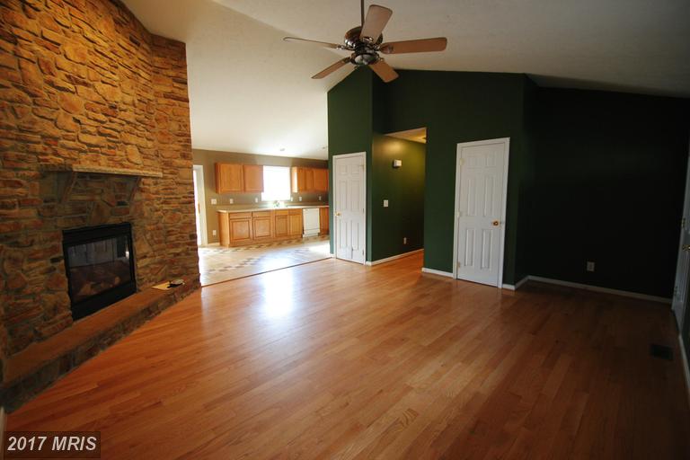 141 Pine Shores Dr