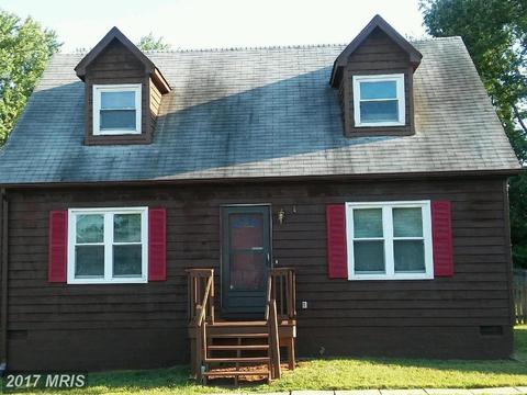 318 Lewis St