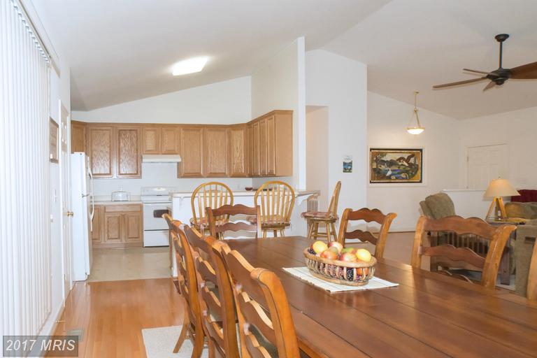5316 Wyndemere Cir