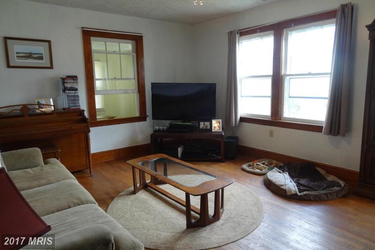 106 Charles St