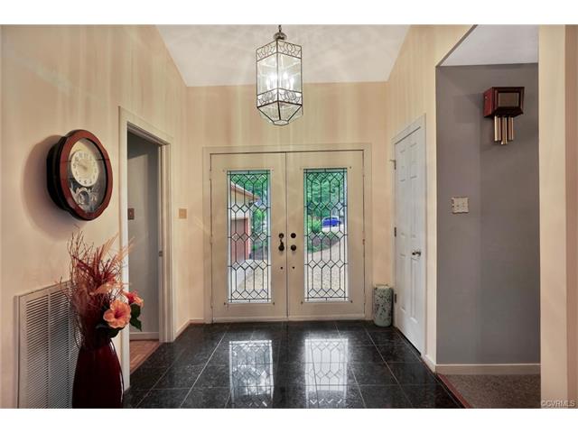 For Sale: 5824 Spinnaker Cove Rd Midlothian, VA 23112