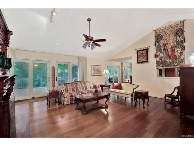 For Sale: 5824 Spinnaker Cove Rd Midlothian, VA 23112