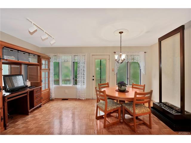 For Sale: 5824 Spinnaker Cove Rd Midlothian, VA 23112