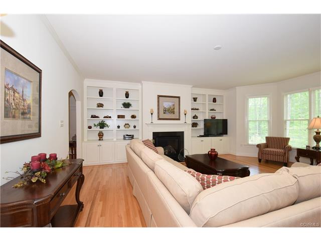 3207 Fulbrook Dr, Midlothian VA 23113