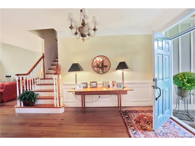 3113 Queens Grant Dr