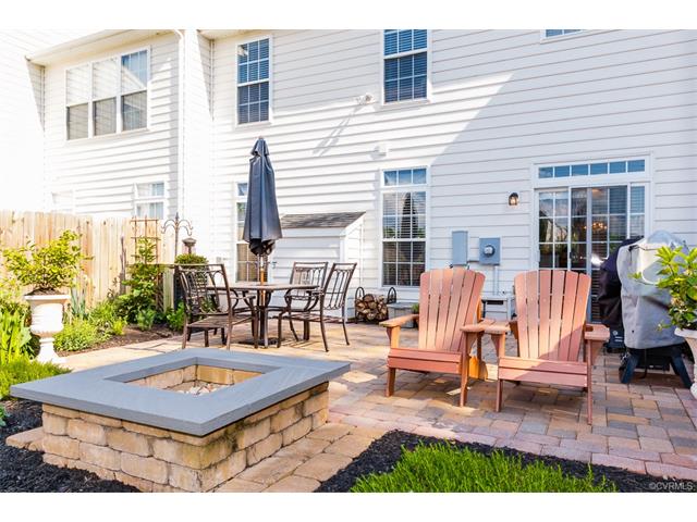 For Sale: 2007 Dominion Townes Ln Unit Ln #APT 2007 Richmond, VA 23223