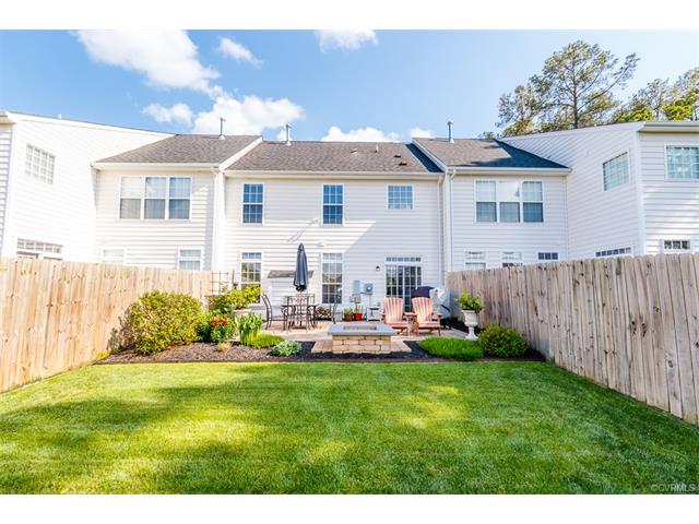 For Sale: 2007 Dominion Townes Ln Unit Ln #APT 2007 Richmond, VA 23223