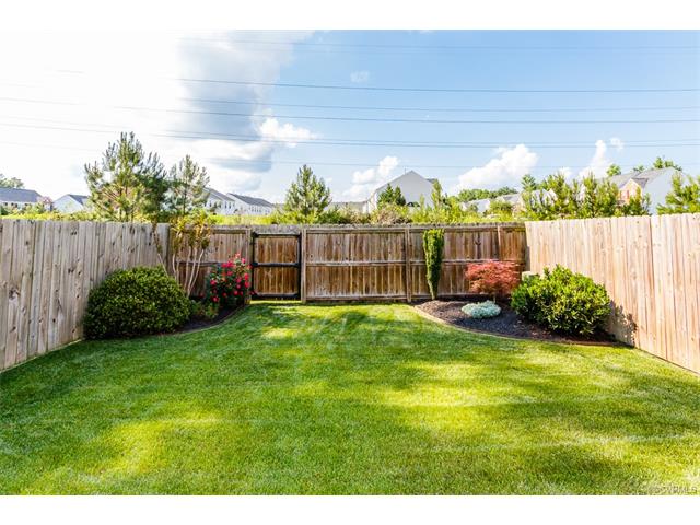 For Sale: 2007 Dominion Townes Ln Unit Ln #APT 2007 Richmond, VA 23223